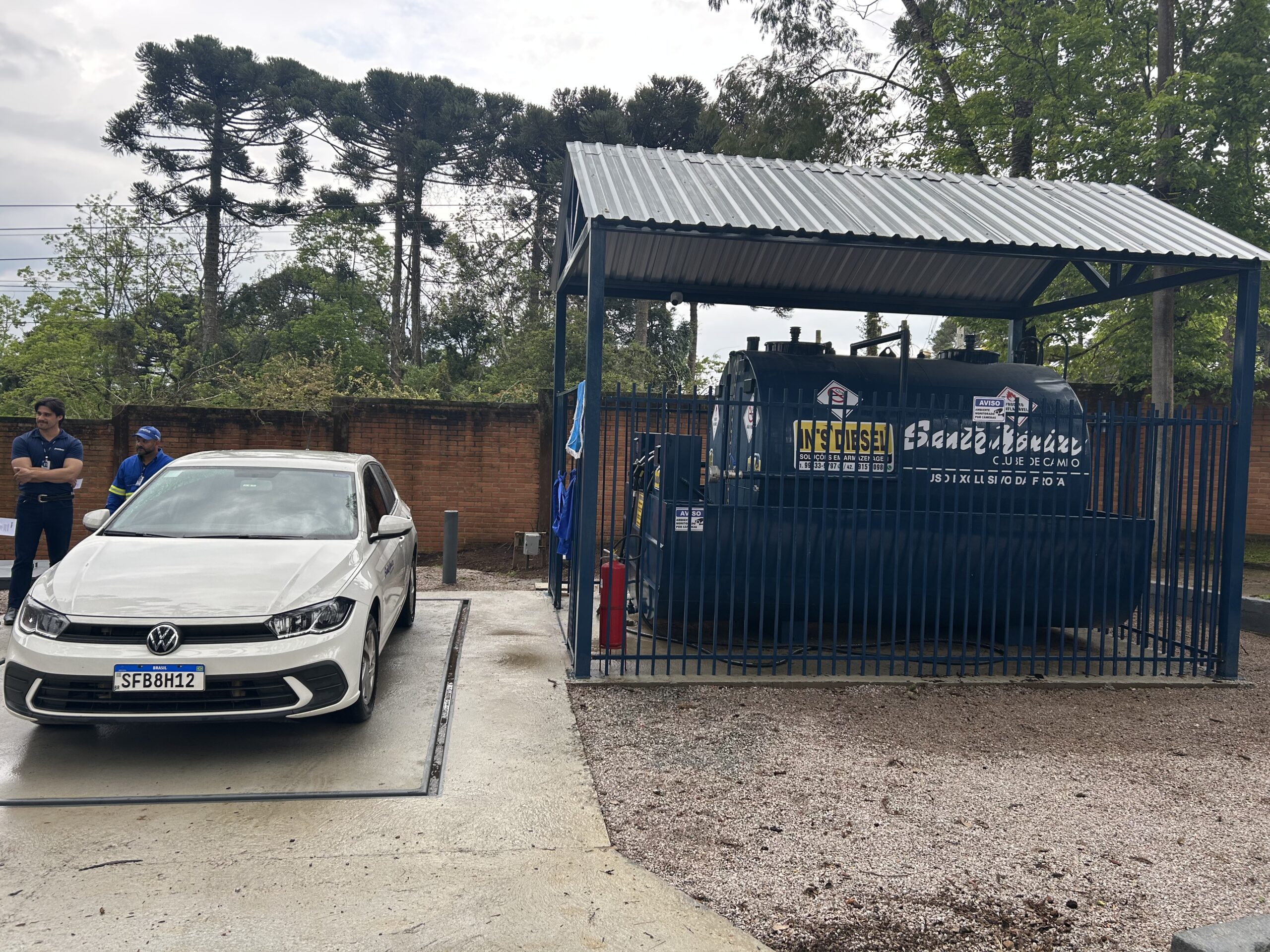 Posto de combustíveis interno atende à frota do Clube